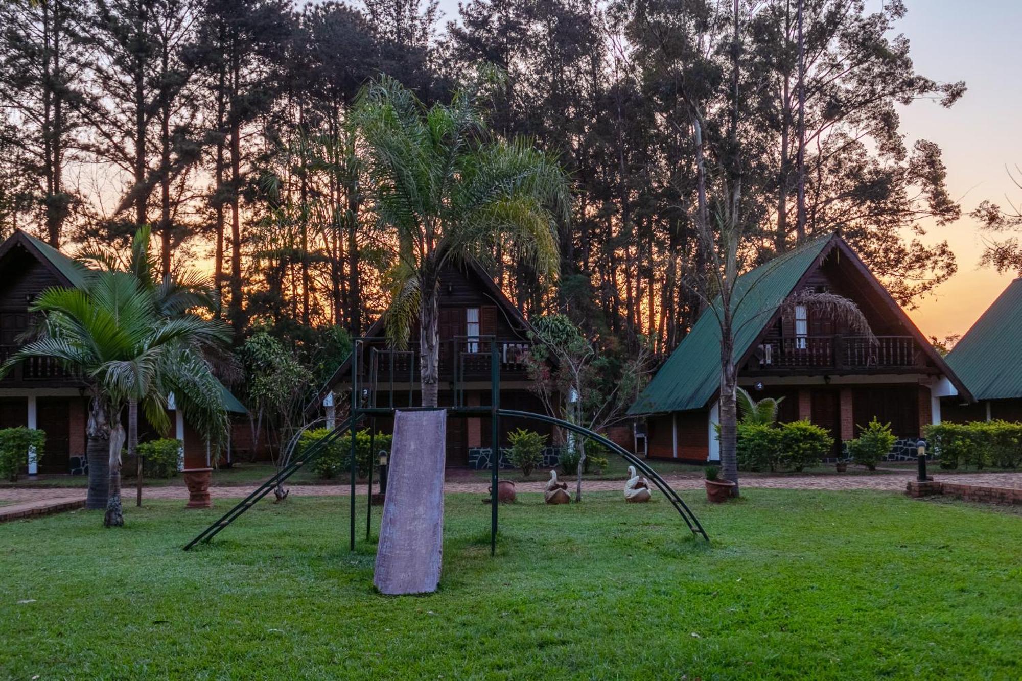 Cabanas El Refugio Del Mensu プエルト・イグアス エクステリア 写真