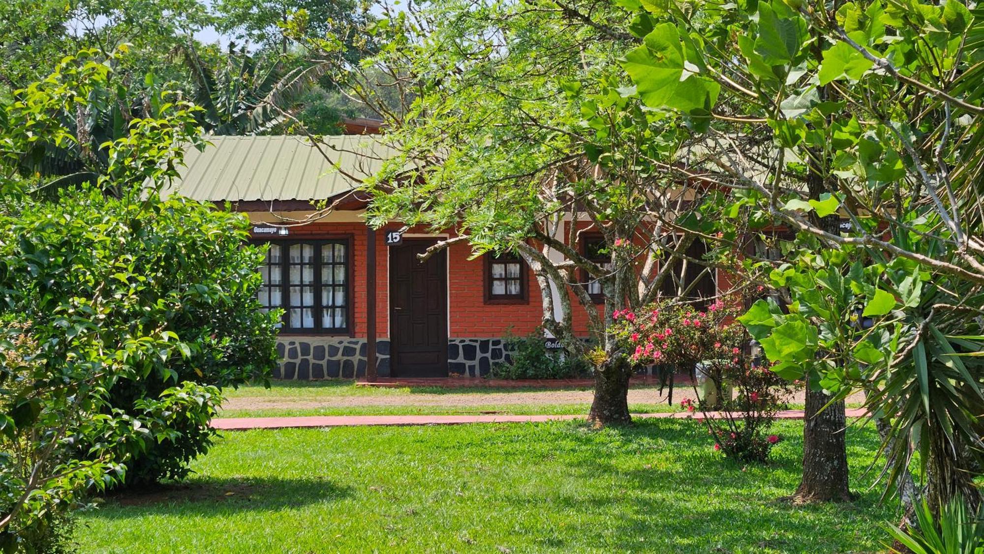 Cabanas El Refugio Del Mensu プエルト・イグアス エクステリア 写真